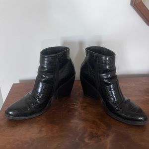 Steve Madden Madden Girl Klicck Booties - S6